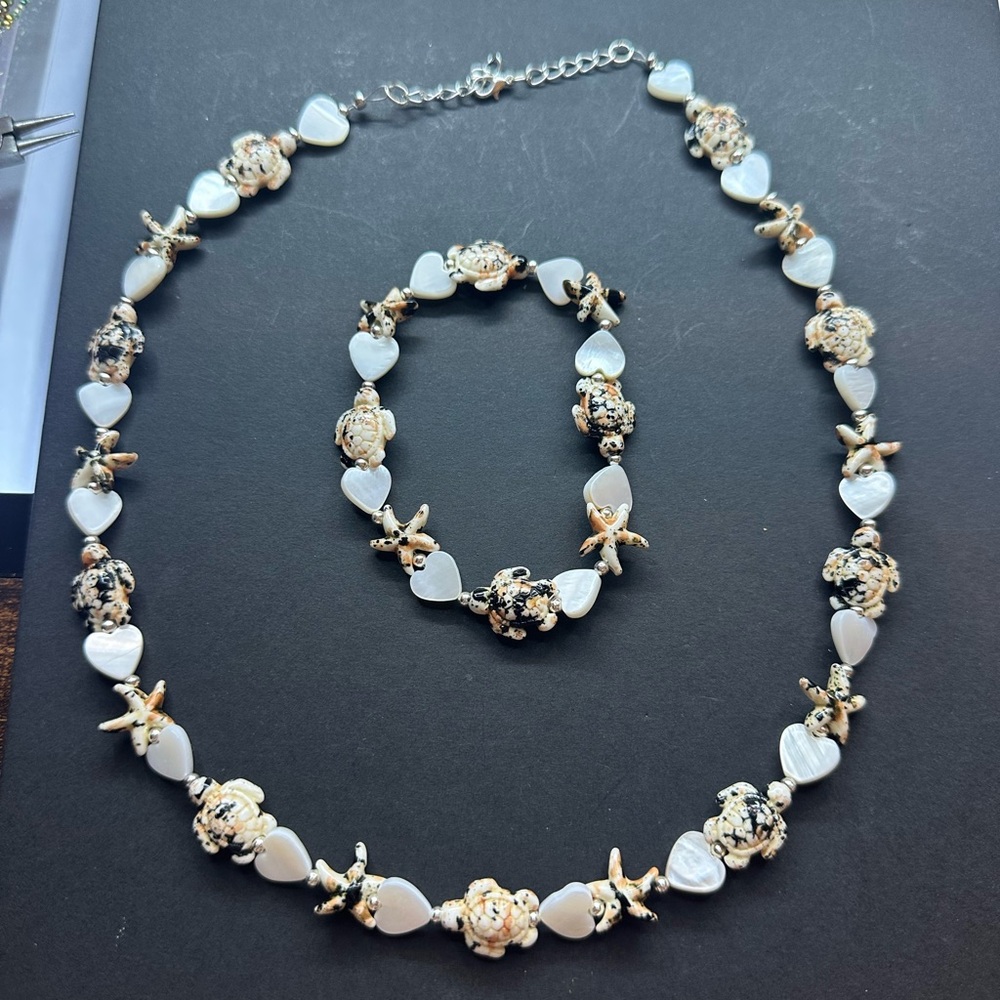 Hand Crafted White and Gold Heart Necklace Set